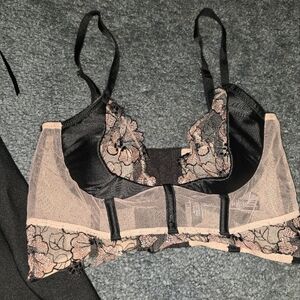 Victoria's Secret Black and Pink Floral Lace Bra
